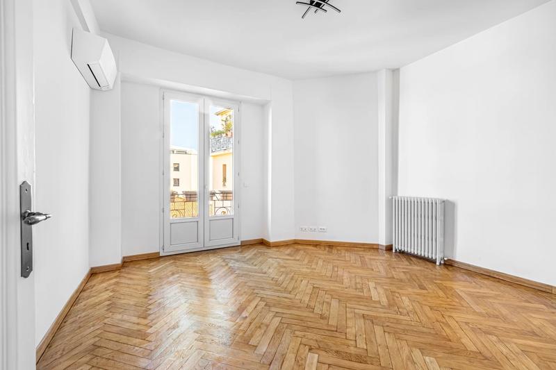 Appartement - 92 m² - 3 pièces