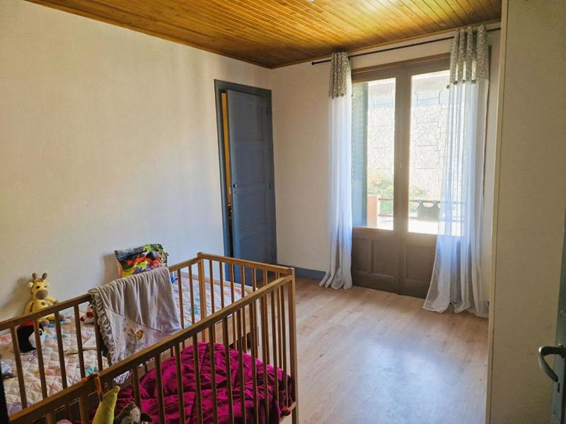 Maison - 199 m² - 7 pièces