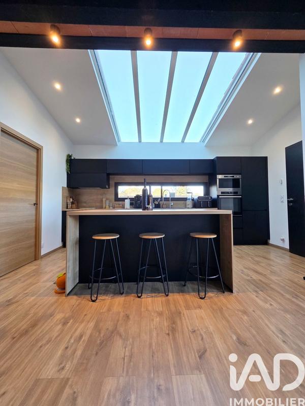 Maison - 102 m² - 4 pièces