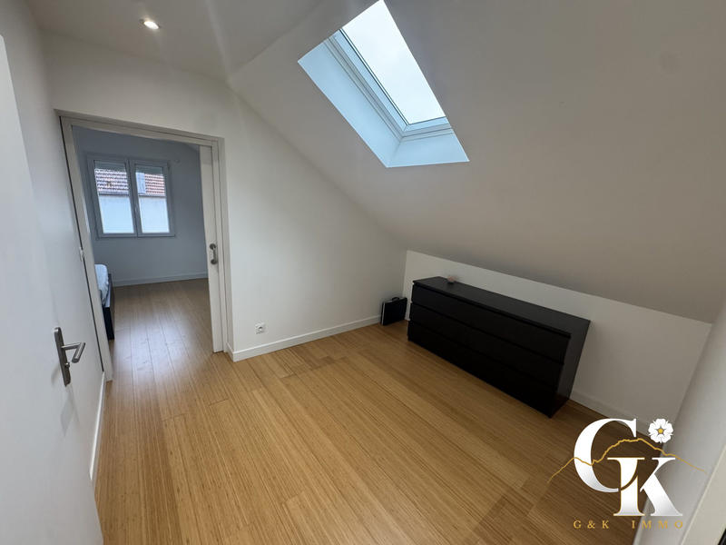 Maison - 137 m² - 7 pièces