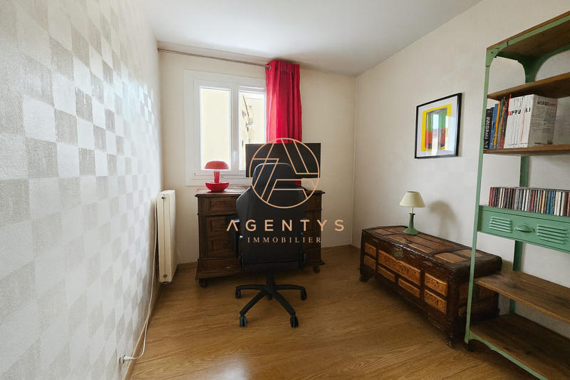 Appartement - 84 m² - 4 pièces