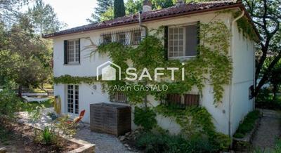 Maison - 399 m² - 20 pièces