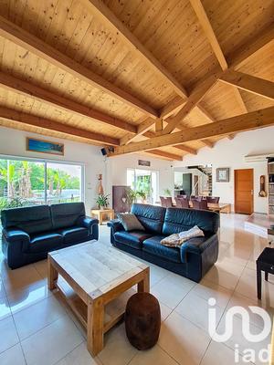 Maison - 201 m² - 6 pièces