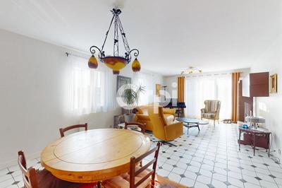 Maison - 200 m² - 6 pièces