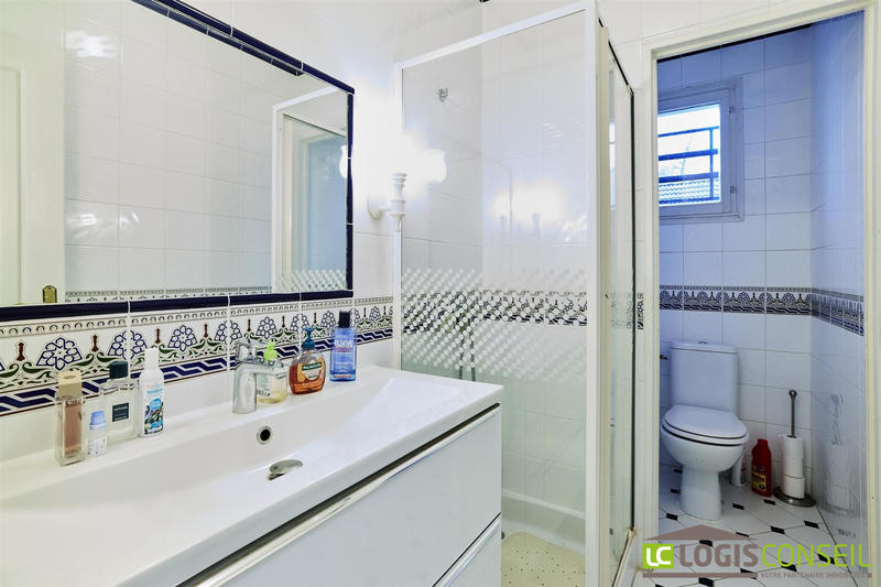 Maison - 142 m² - 6 pièces