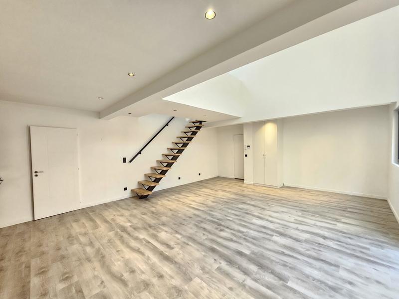 Appartement - 84 m² - 3 pièces