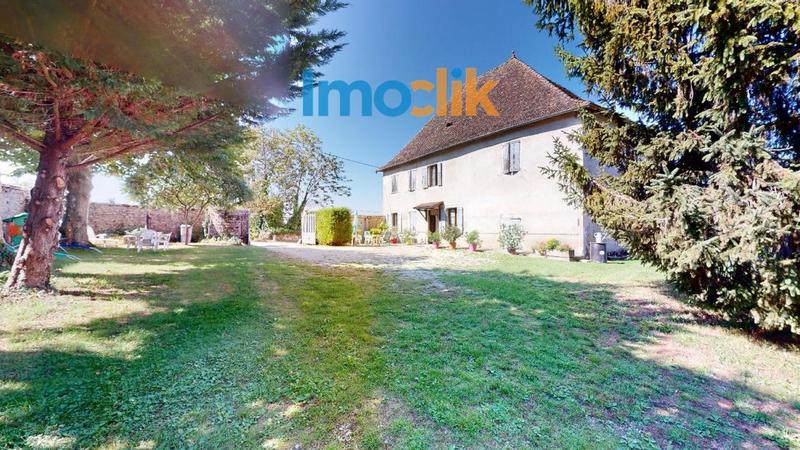 Propriété - 338 m² - 10 pièces