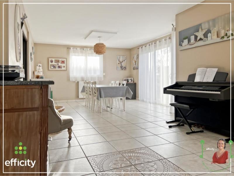 Maison - 160 m² - 8 pièces