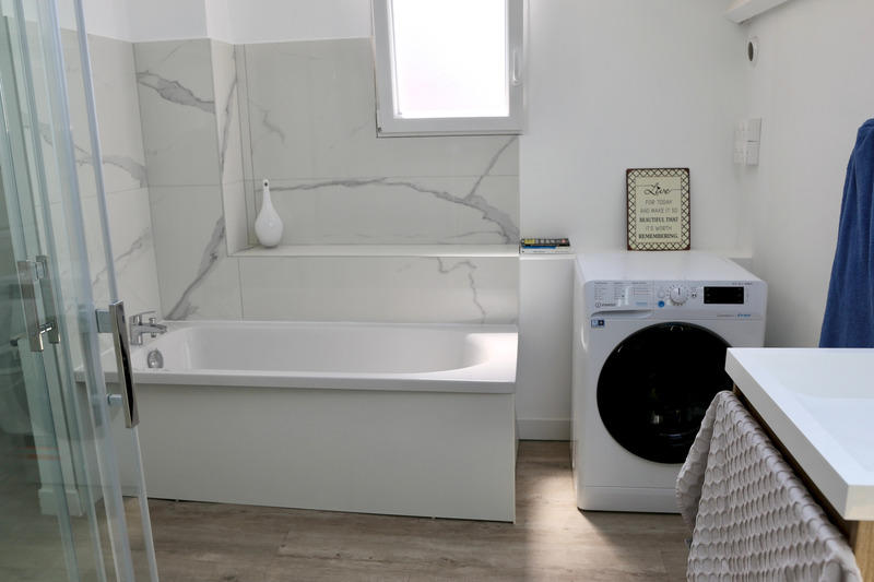 Maison - 210 m² - 7 pièces