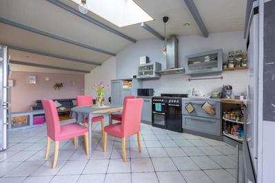 Maison - 140 m² - 5 pièces