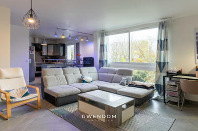 Appartement - 84 m² - 4 pièces