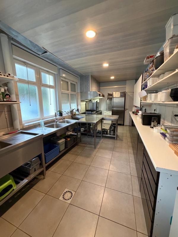 Fonds de commerce - 800 m²