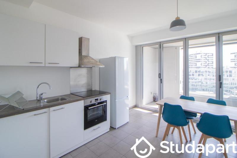 Chambre - 11 m² - 1 pièce