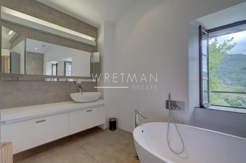 Villa - 200 m² - 5 pièces