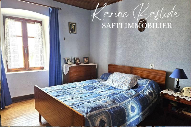 Maison - 155 m² - 11 pièces