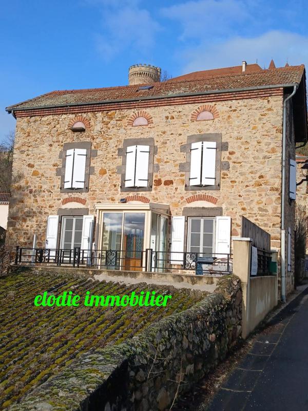 Maison - 102 m² - 5 pièces