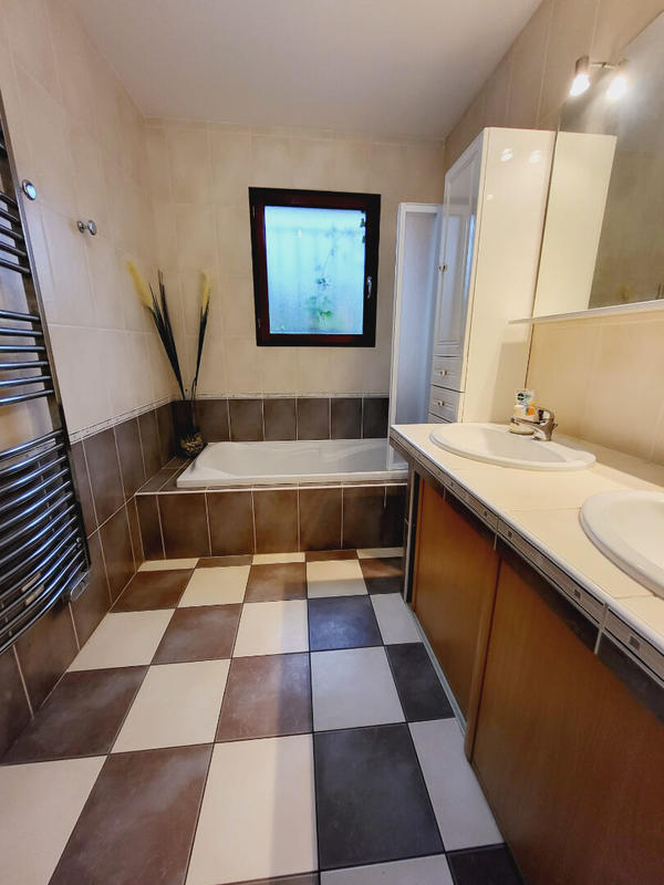 Maison - 118 m² - 5 pièces