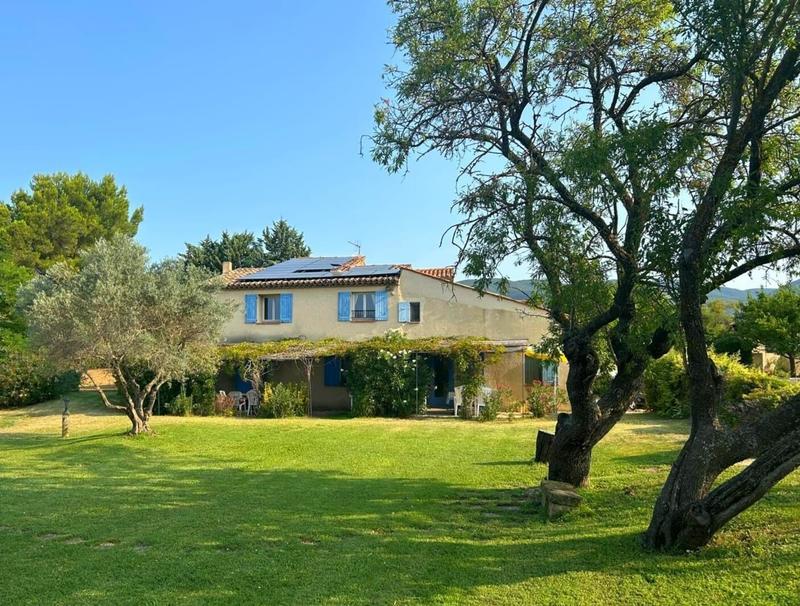 Maison - 368 m² - 15 pièces