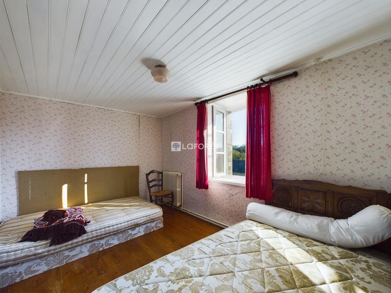 Maison - 144 m² - 8 pièces