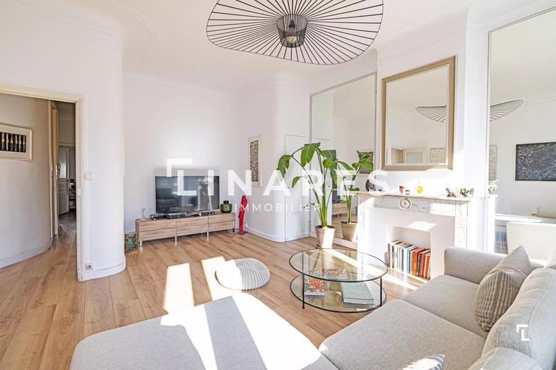 Appartement - 81 m² - 3 pièces