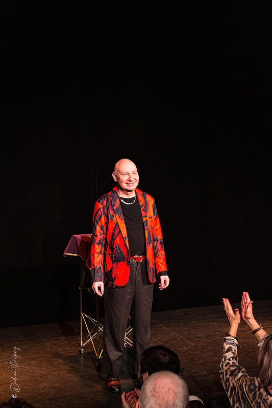 &quot; Sur les traces d'Arsène Lupin : entre magie et mentalisme&quot; avec Jean-Michel Lupin