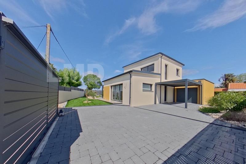 Maison contemporaine - 121 m² - 5 pièces