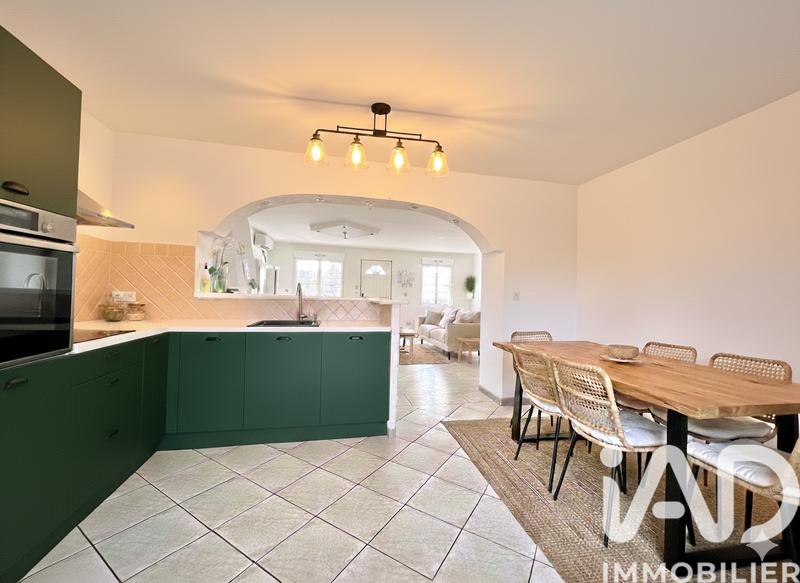 Maison - 98 m² - 4 pièces