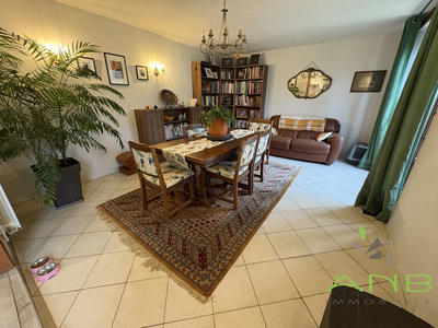 Maison ancienne - 239 m² - 6 pièces