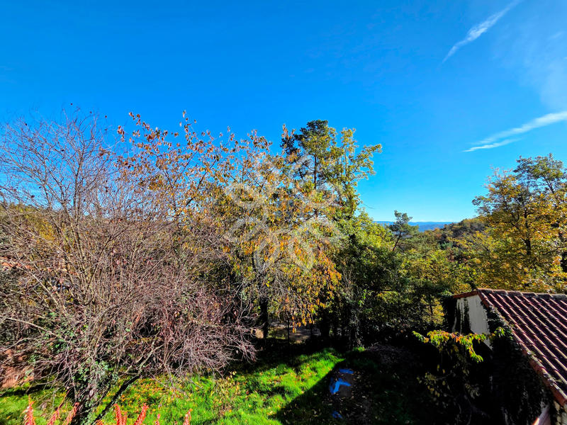 Maison - 111 m² - 4 pièces