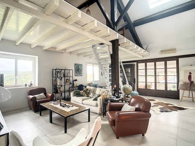 Maison - 264 m² - 7 pièces