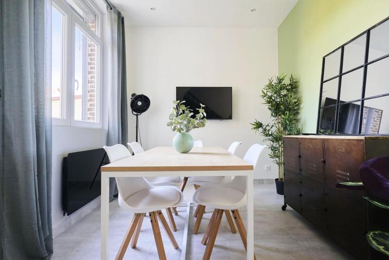 Maison - 121 m² - 6 pièces