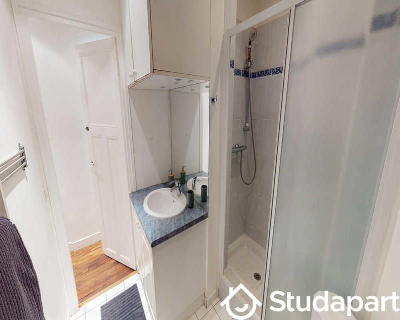 Chambre - 120 m² - 1 pièce