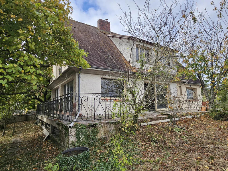 Maison - 165 m² - 8 pièces