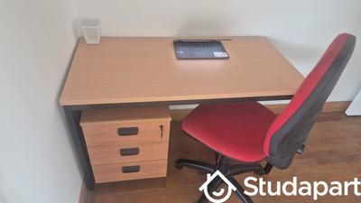 Chambre - 10 m² - 1 pièce