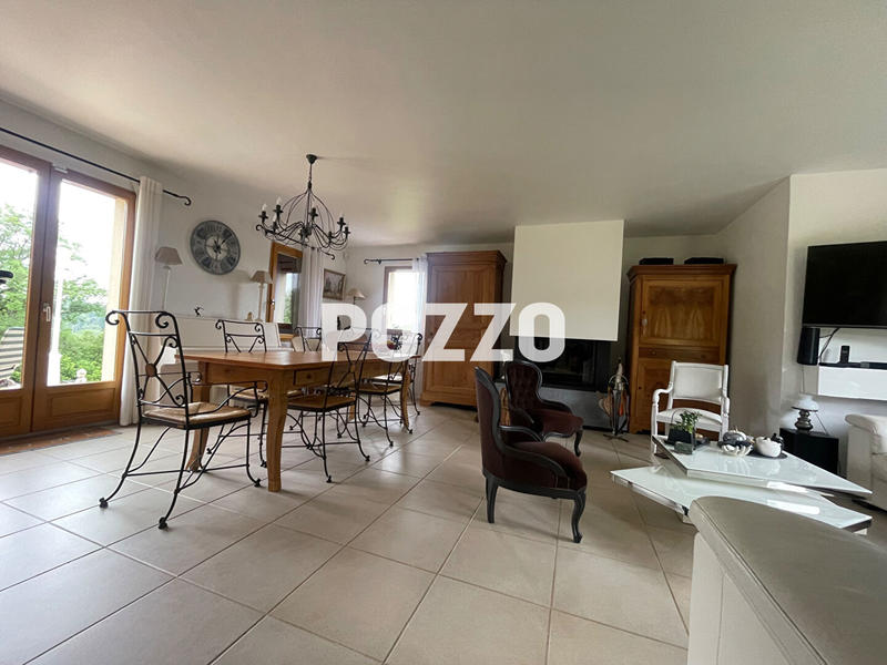 Maison - 147 m² - 5 pièces
