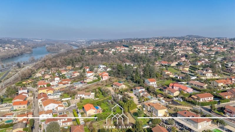 Maison - 115 m² - 6 pièces