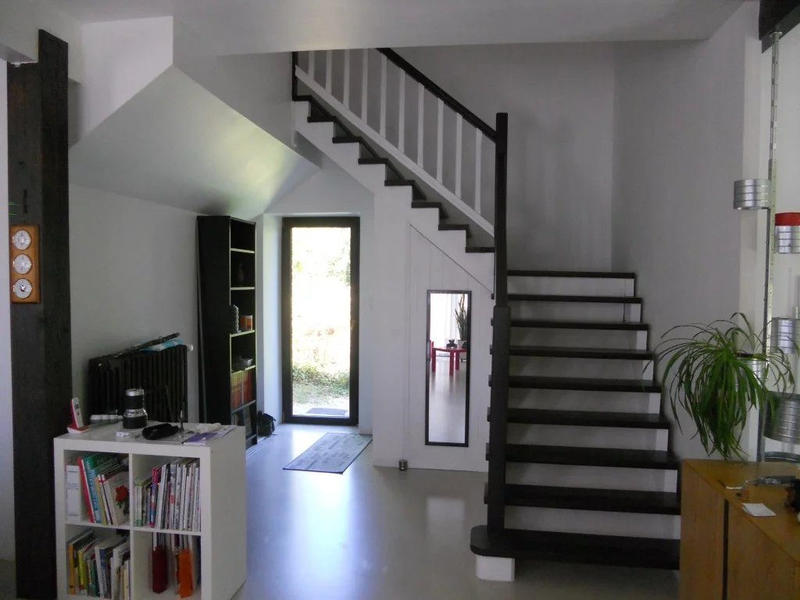 Maison traditionnelle - 219 m² - 9 pièces