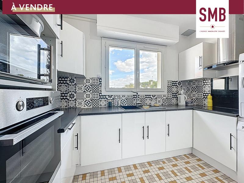 Appartement - 99 m² - 5 pièces