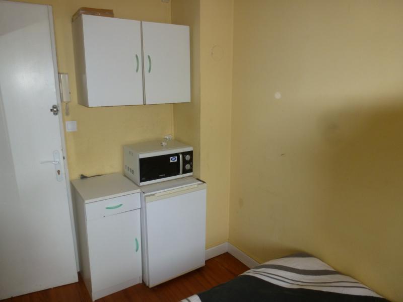 Studio - 8 m² - 1 pièce