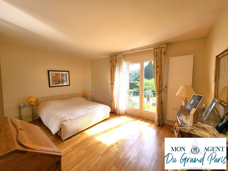 Maison - 167 m² - 6 pièces