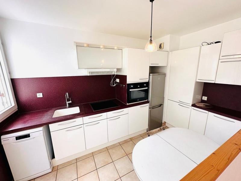 Appartement - 82 m² - 4 pièces