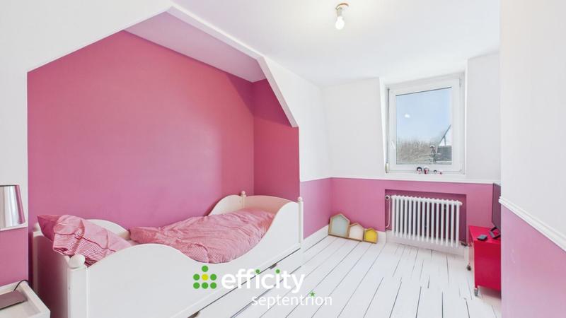 Maison - 228 m² - 9 pièces