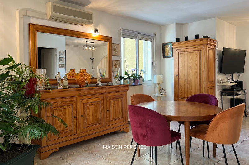 Appartement - 64 m² - 2 pièces