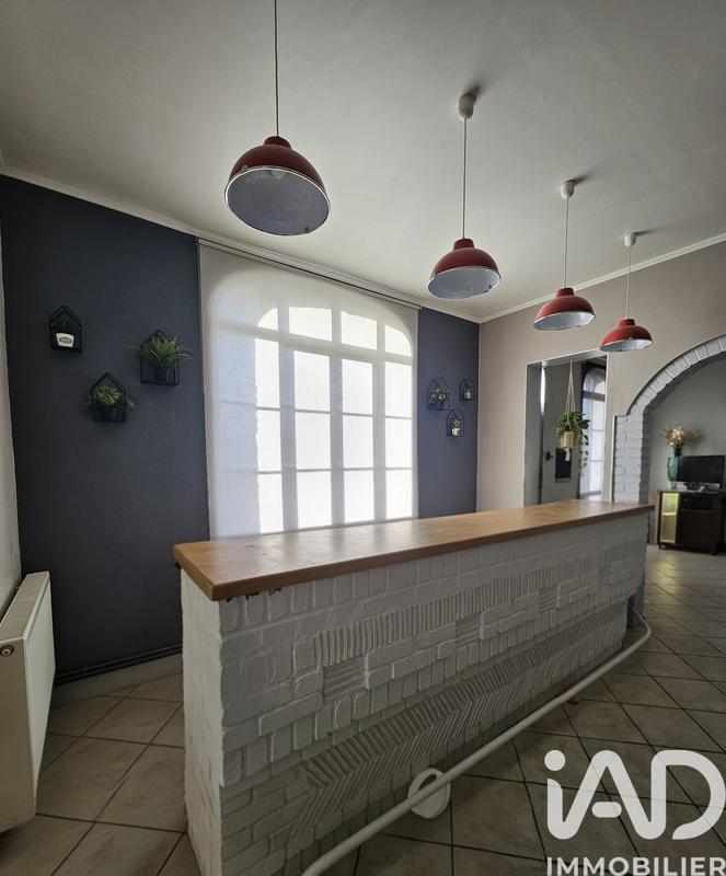 Maison - 265 m² - 8 pièces