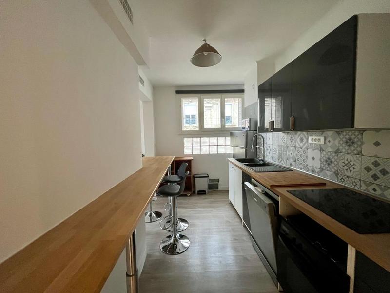 Appartement - 85 m² - 4 pièces