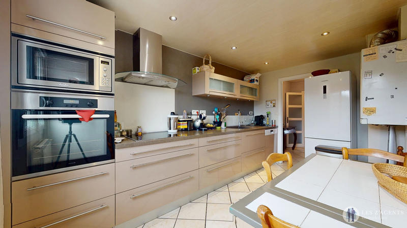 Appartement - 75 m² - 4 pièces