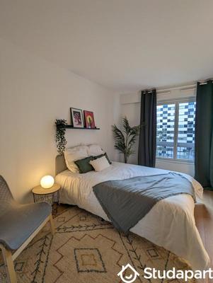 Chambre - 13 m² - 1 pièce