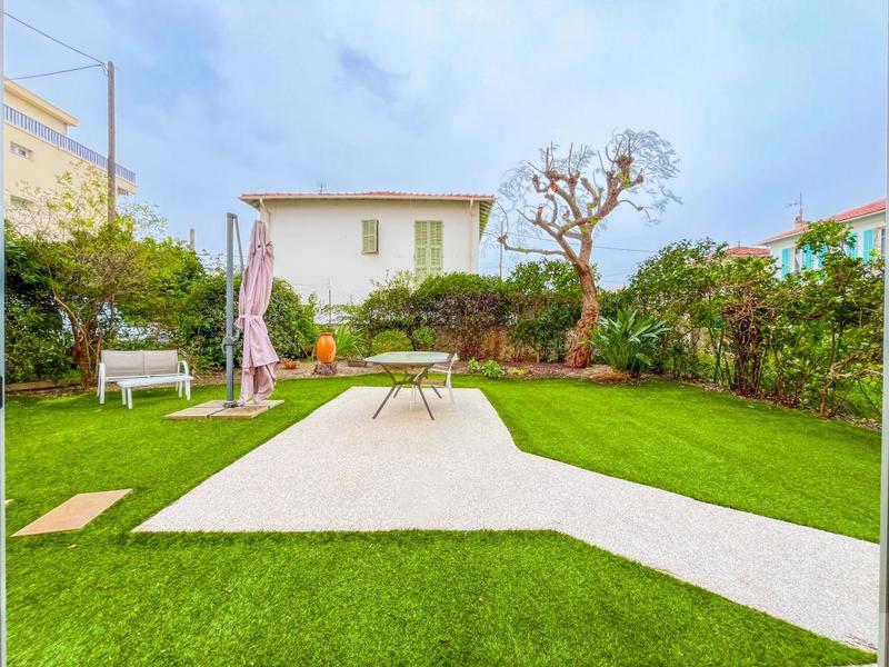 Appartement - 90 m² - 5 pièces