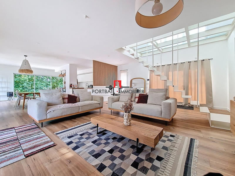 Villa - 193 m² - 5 pièces