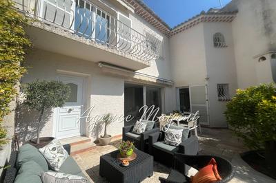 Appartement - 121 m² - 4 pièces